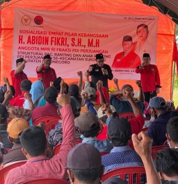 H. Abidin Fikri saat sosialisasi. (Memanggil.co/Ist) 