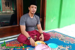 Keterangan: Pengasuh Padepokan Preng Jagad, Gus Ilyas (Ketua PC Rijalul Ansor Kendal). (Memanggil.co/Zamroni) 