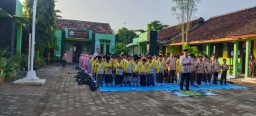 Foto siswa SD Negeri 1 Ngawen Blora saat melaksanakan program Sekolah Sisan Ngaji (Memanggil.co/Dian Tega P)