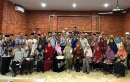 Mantan birokrat di lingkungan Pemkab Blora mendukung paslon Arief Rohman - Sri Setyorini (ASRI). (Memanggil.co/Ist) 