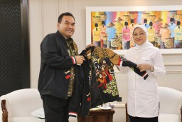 Bupati Blora Arief Rohman melakukan kunjungan ke Menteri Ketenagakerjaan Republik Indonesia Ida Fauziyah, Rabu (18/9/2024) (Memanggil.co/Hms Blora)