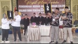 Pengundian nomor urut pasangan calon Bupati dan Wakil Bupati Blora di Gedung Graha Larasati, Senin (23/9/2024) (Memanggil.co/Ist)