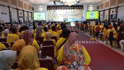 Ribuan relawan Besty ikuti tasyakuran atas terpilihnya Fetty Anggraenidin menjadi anggota DPRD provinsi Jabar periode 2024- 2029. ( memanggil.co/ Y Irawan) 