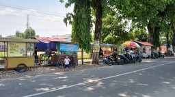 Rekomendasi kuliner murah meriah di sekitar SMA Negeri 1 Cepu (Memanggil.co/Ma'rifah Nugraha)