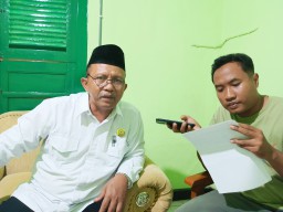 Ketua Baznas Kabupaten Blora, H Sutaat ketika diwawancarai tim Media Memanggil. (Memanggil.co/Ist) 