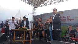 Pembukaan Kemah Bhakti Karang Taruna ke 64 Tingkat Kota Bogor, di buka langsung PJ Walikota Bogor, Hery Antasari, di dampingi Bendahara Karang Taruna Provinsi Jabar, Nasrullah, Ketua Karang Taruna Kota Bogor, dan anggota DPRD Kota Bogor. ( Memanggil.co/ Y