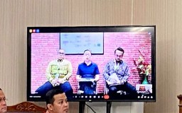 Thomas Trikasih Lembong atau Tom Lembong menghadiri secara daring sidang gugatan praperadilan di Pengadilan Negeri Jakarta Selatan, Jakarta, Kamis (21/11/2024) (Memanggil.co/Antara)