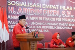 Abidin Fikri saat menggelar sosialisasi Empat Pilar MPR RI di Bojonegoro, Rabu (11/12/2024) (Memanggil.co/Ist)