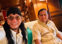 Gus Miftah bersama Presiden Prabowo Subianto (Memanggil.co/Instagram Gus Miftah)