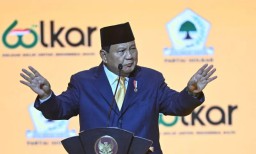 Prabowo Subianto dalam acara peringatan HUT Ke-60 Partai Golkar di Sentul, Jawa Barat, Kamis (12/12) malam (Memanggil.co/Antara)
