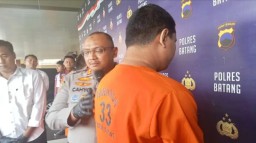 Oknum wartawan yang memeras Kades di Batang (Memanggil.co/Antara)