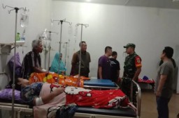 Beberapa warga Kampung Kebon Kalapa Sukabumi yang mengalami keracunan jamur masih menjalani perawatan di Puskesmas Bantargadung, Rabu (25/12/2024) (Memangil.co/Antara)