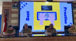 Sunaryo saat membuka pelaksanaan kegiatan Musyawarah Guru Mata Pelajaran (MGMP) Bahasa Inggris Semester Genap Tahun Pelajaran 2024/2025 di Aula B Dinas Pendidikan Kabupaten Blora (Memanggil.co/Ist)