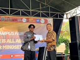 SMADA Campus Fair 2025 di lapangan upacara sekolah SMA N 2 Blora, Jumat (10/1) (Memanggil.co/Ist)