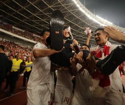 Kebersamaan Shin Tae-yong dengan Timnas Indonesia (Memanggil.co/Tangkapan layar Instagram Rizky Ridho)