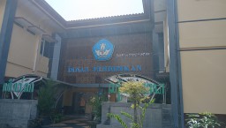 Penampakan kantor Dinas Pendidikan (Disdik) Kabupaten Blora, Jawa Tengah. (Memanggil.co/Ist)