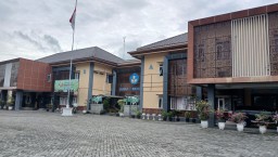 Penampakan kantor Dinas Pendidikan (Disdik) Kabupaten Blora, Jawa Tengah. (Memanggil.co/Ma'rifah Nugraha)