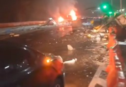 Kecelakaan maut terjadi di Gerbang Tol (GT) Ciawi arah Bogor-Jakarta, Selasa (4/2/2025) malam sekitar pukul 23.30 WIB (Memanggil.co/tangkapan layar)