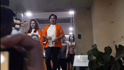 Aktris Nikita Mirzani dan asistennya Mail Syahputra resmi di tahan Polda Metro Jaya, Selasa (4/3/2025) (Memanggil.co/Ist)