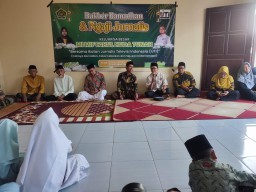 Acara Ngaji Jurnalistik di Madrasah Ibtidaiyah (MI) Miftahul Huda di Desa Tunah, Kecamatan Semanding, Kabupaten Tuban, Kamis (20/03/2025) (Memanggil.co/Ist)