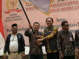 Siswanto terpilih sebagai Ketua Umum Asosiasi DPRD Kabupaten Seluruh Indonesia (Adkasi) (Memanggil.co/Ist)