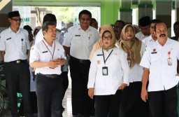 Wakil Bupati Kabupaten Blora Sri Setyorini, saat melakukan kunjungan ke RSUD dr. R. Soetijono Blora, Rabu (26/2) (Memanggil.co/RSUD Blora)