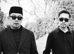 Mantan ajudan Ridwan Kamil (kanan) (Memanggil.co/Instagram @ivanrivandani)