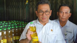 Menteri Perdagangan, Budi Santoso memimpin ekspose hasil pengawasan distribusi MINYAKITA yang dilakukan PT NNI di Kabupaten Tangerang, Banten (Memanggil.co/Ist)