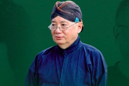 
Hamzah Sulaeman alias Raminten pendiri Hamzah Batik. - hamzahbatik.co.id
