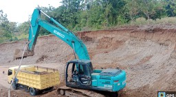 Keterangan: Kegiatan penambangan galian C di salah wilayah yang ada di Kendal. (dok/Memanggil)