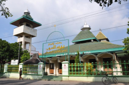 Masjid Baitunnur Alun-Alun di Kelurahan Kauman, Kecamatan Blora. (Foto: blorakab.go.id)