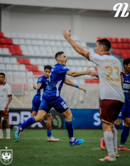 PSIS Semarang kalah telak dari Borneo FC dengan skor 2-5 dalam lanjutan pekan ke-30 Liga 1 2024/2025 di Stadion Jatidiri, Jumat 25 April 2025. (Foto: Instagram psis)  