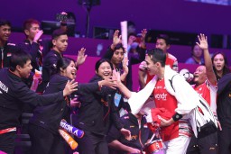 Tim bulu tangkis Indonesia memastikan satu tempat di babak delapan besar Piala Sudirman 2025 setelah mengalahkan India dengan skor meyakinkan 4-1 dalam laga penyisihan grup.(Foto: dok. pbsi)