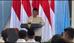 Presiden Prabowo Subianto, saat berpidato di acara Hari Pendidikan Nasional di SDN Cimahpar 05 Kota Bogor, Jawa Barat, ( 2/05/2025). (Memanggil.co/Yudi Irawan) 