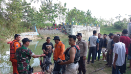 Hilang Kendali, Pengendara Motor Tewas Tercebur Kali Lusi Blora