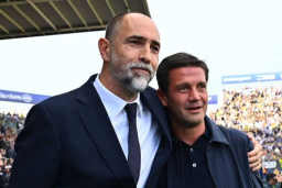 Cristian Chivu (kanan) (Foto: Instagram/serieA_en)
