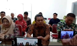 Pihak RSUD Dr. R. Soetijono Blora menggelar konferensi pers menanggapi viralnya postingan negatif video tiktok. (Memanggil.co/Abdul Sobirin)