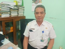 Ketua Panitia Seleksi Rekrutmen Komisaris PT. Blora Patra Energi (BPE), Pujiariyanto, saat diwawancarai di kantornya. (Foto: Dok. Pribadi/Memanggil.co)