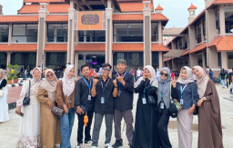 Sebanyak 10 mahasiswa IAIKU Blora lolos seleksi program beasiswa Kuliah Kerja Nyata (KKN) internasional di Malaysia. (Foto: Winda/Memanggil.co)