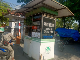 Lahan Parkir RSUD Dr R Soeprapto Cepu. (Foto: Dok. Pribadi/Memanggil.co)