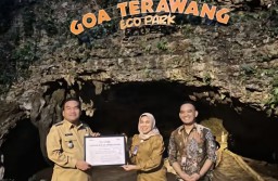 Bupati Blora Beri Apresiasi untuk Goa Terawang, Juara 1 Nasional di Ajang Wonderful Theme Park Impact Award 2025