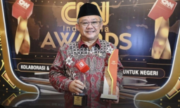 Kemdikdasmen Raih “Outstanding Human Capital Development & Inclusive Education” di CNN Awards 2025