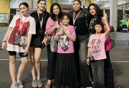 Gaya Kasual Nagita Slavina Tonton Konser BLACKPINK di GBK, Tetap Mewah dengan Tas Rp 74 Juta