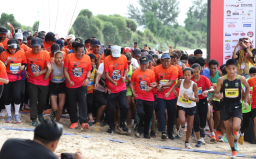 Tuban Beach Run 2025: Ribuan Pelari Nikmati Senja dan Pesona Pantai Panduri