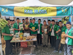 PC GP Ansor Kabupaten Blora Promosikan Produk Blora di Acara Inaugurasi Pimpinan Wilayah Jawa Tengah