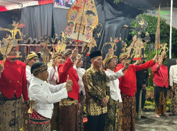 Hari Wayang Nasional, Ketua DPRD Jateng Gelar Pentas Wayang Kulit 30 Jam Nonstop