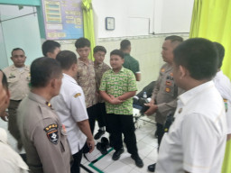 Diduga Keracunan MBG, 204 Siswa SMP N 1 Blora Alami Mual dan Diare sampai Dirawat ke Rumah Sakit