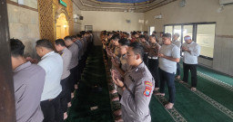 Polres Mojokerto Kota Gelar Sholat Ghaib dan Doa Bersama untuk Korban Bencana Alam di Sumatera dan Aceh