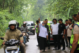 Amankan Jalur Vital Blora - Randublatung, Pemkab dan Forkopimda Turun Langsung Bersih-Bersih Jalan