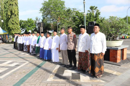 Bupati Blora Gagas Gerakan Jumat Bersarung, ASN Muslim Diminta Sarungan